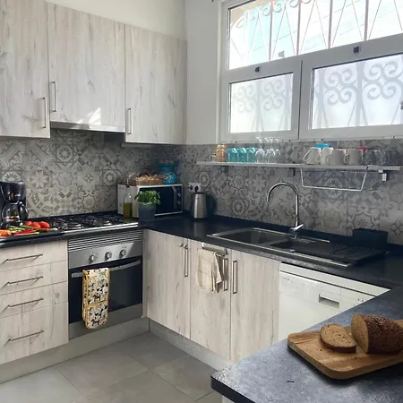 Boho House & Garden, Seconds From The Вилла *