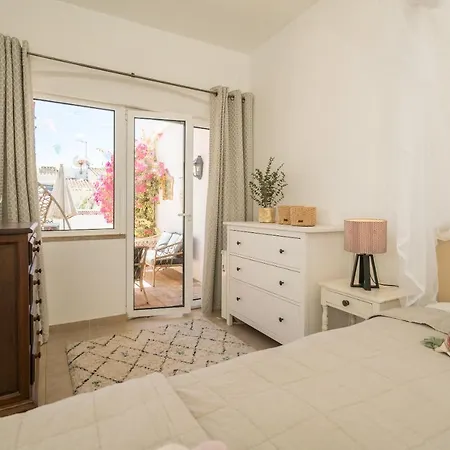 فيلة Boho House & Garden, Seconds From The