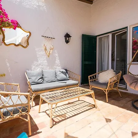 Boho House & Garden, Seconds From The فيلة