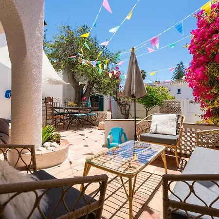 Boho House & Garden, Seconds From The *